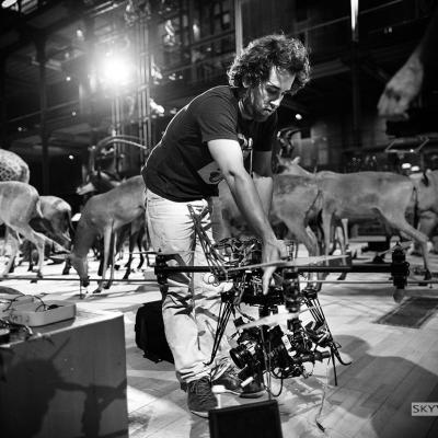 tournage paris skyvideo-drones